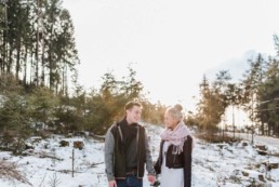 paarshooting valentinstag im bayerischen wald bei straubing im winter, moritz und selina