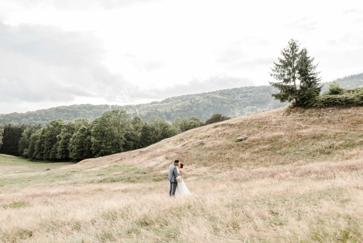 Natürlich Hochzeitsfotos von Hochzeitsfotografin Veronika Anna Fotografie, Hochzeitsfotograf Deggendorf