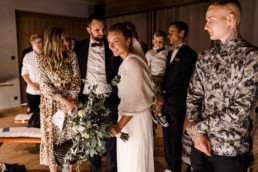 Braut und Bräutigam bei Hochzeit in Hengersberg.