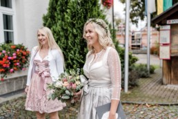 Natürliche Hochzeitsreportage im bayerischen Wald von Veronika Anna Fotografie