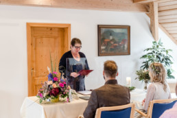 Bayerische standesamtliche Hochzeit in Bayern von der Fotografin Veronika Anna