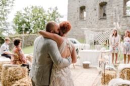 Veronika Anna Fotografie begleitet natürliche Hochzeit und Paare bei ihrem schönsten Tag im Leben