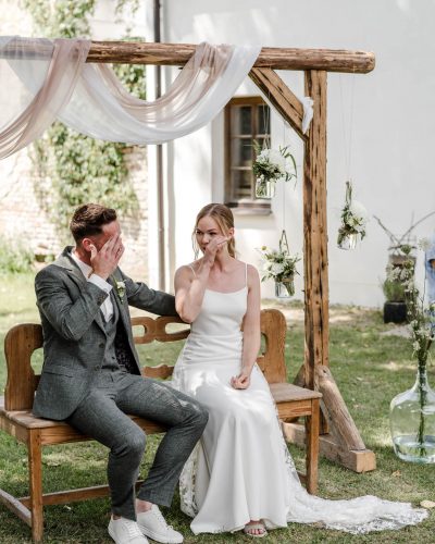 Veronika Anna Fotografie | Natürliche Hochzeitsreportagen & Businessfotos