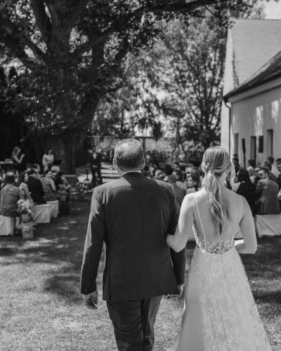 Veronika Anna Fotografie | Natürliche Hochzeitsreportagen & Businessfotos