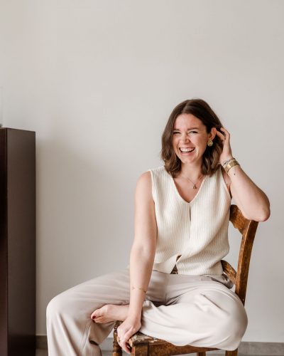 personal-branding-fotoshooting-straubing-fotograf-veronika-anna-fotoreportage-katja-stumbeck-16