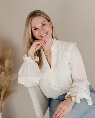 personal-branding-fotoshooting-straubing-fotograf-veronika-anna-portraitfotos-johanna-habel-14